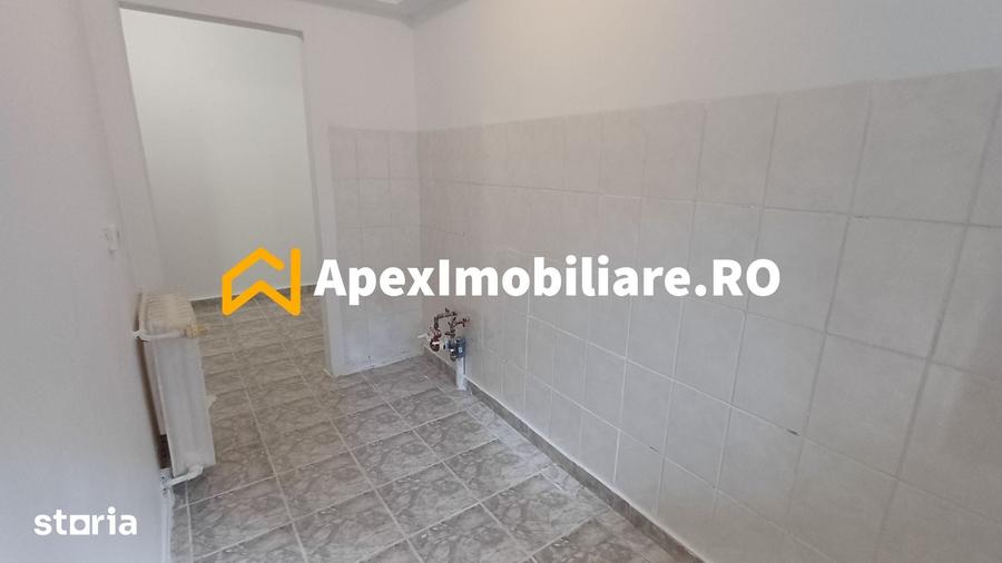 Garsonieră decomandată în Drumul Taberei