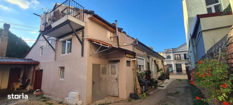 Casă cu 4 camere în Girișu de Criș