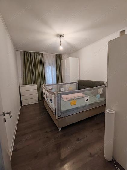 Apartament cu 3 camere nedecomandat în Ghiroda