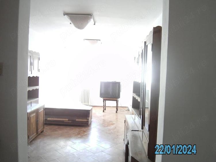 Apartament cu 3 camere decomandat în Militari