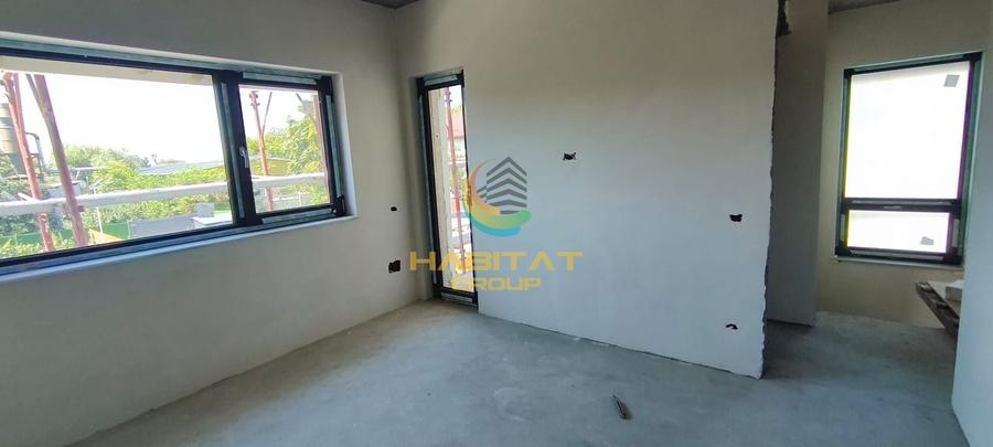 Casă individuală cu 4 camere cu Canalizare în Berceni