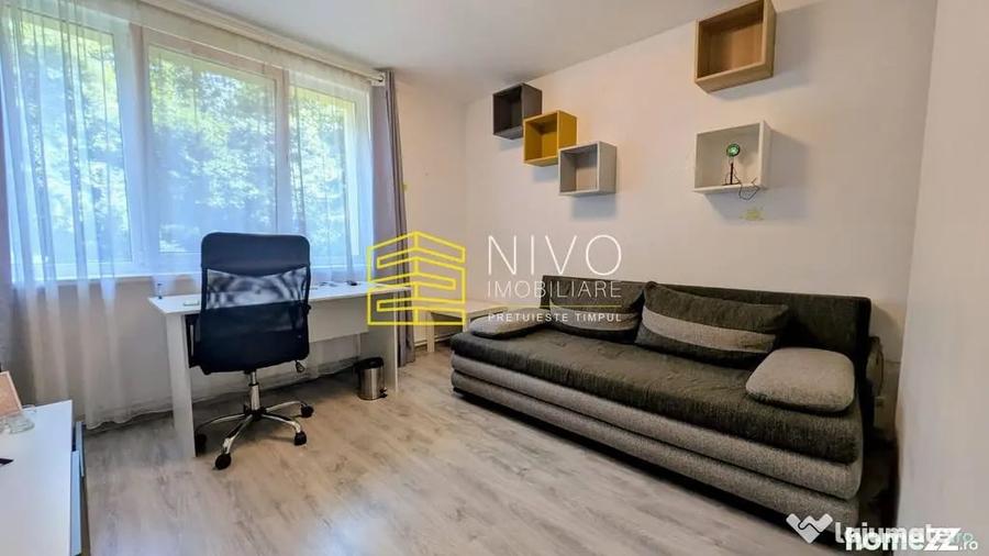 Apartament cu 2 camere decomandat în Cornișa