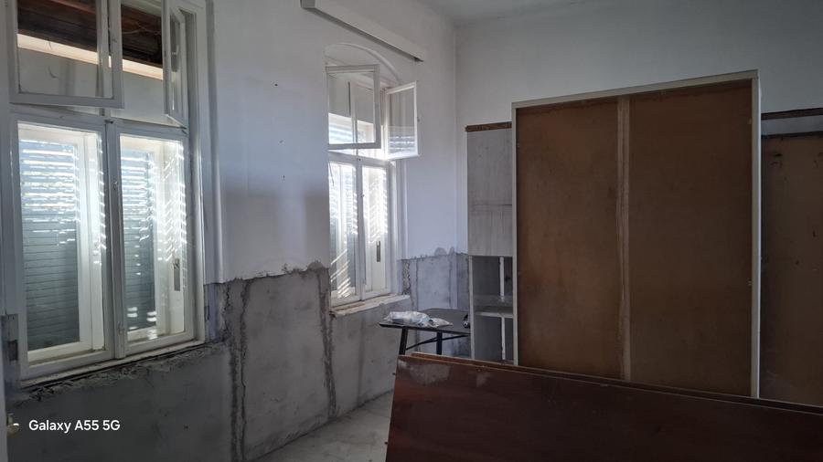 Casă individuală cu 4 camere cu Canalizare în Nădlac