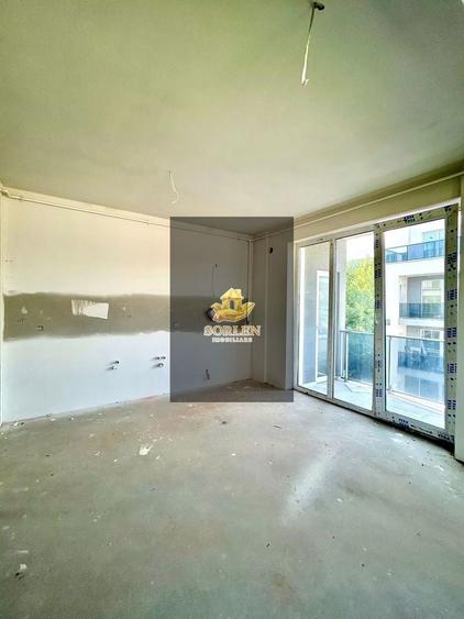 Apartament cu 3 camere semidecomandat în Florești
