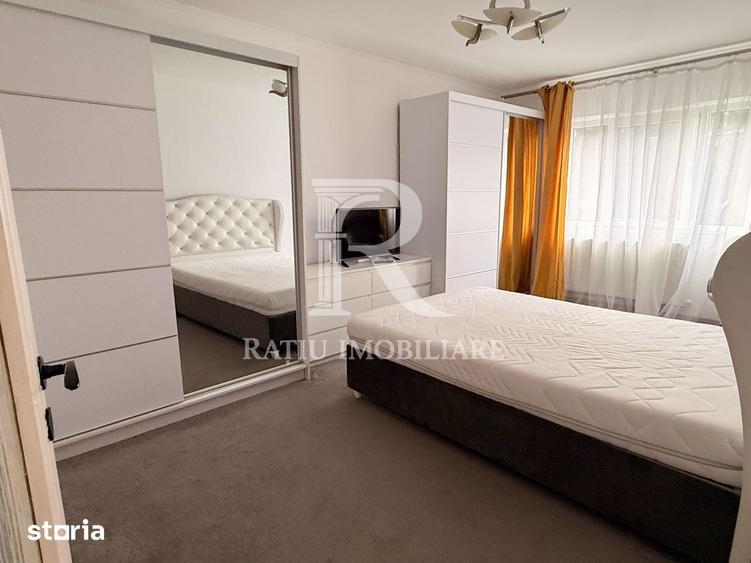 Apartament cu 3 camere în Decebal