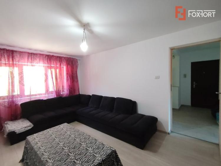 Apartament cu 3 camere decomandat, mobilat în Fabric