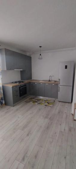 Apartament cu 2 camere decomandat în Florești