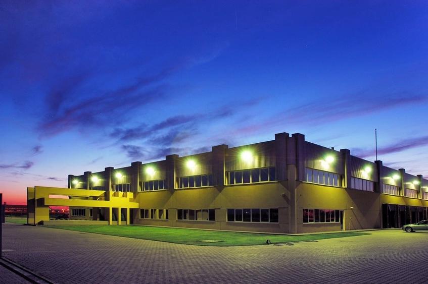 Proprietate specială, de 3,500 mp, în Vest