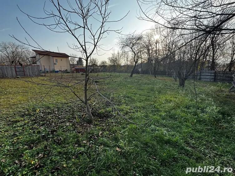 Teren de 740 mp, în Priseaca