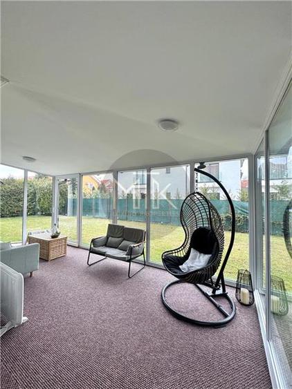Duplex cu 8 camere cu Canalizare în Iancu Nicolae