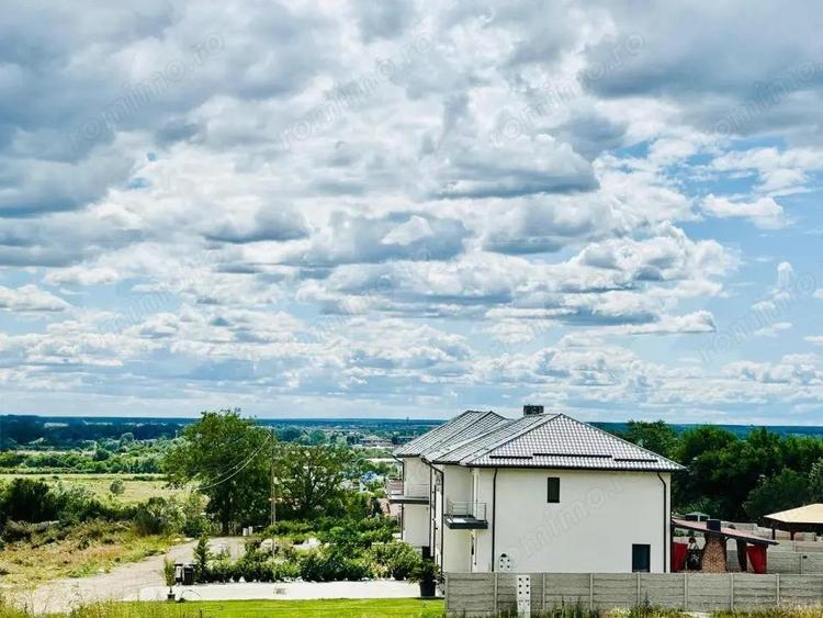 Casă cu Teren 464 Mp în Exterior Nord