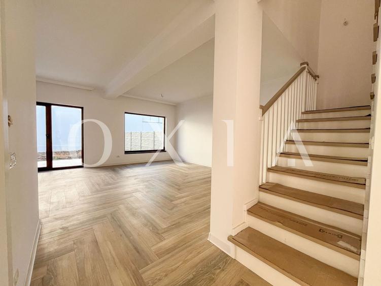 Duplex cu 4 camere cu Canalizare în Dâmbovița