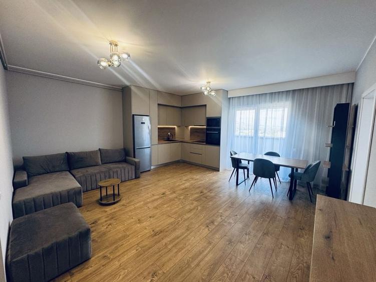 Apartament cu 2 camere semidecomandat în Florești