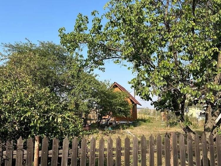 Casă individuală cu 2 camere cu Teren 1200 Mp în Mitocu Dragomirnei