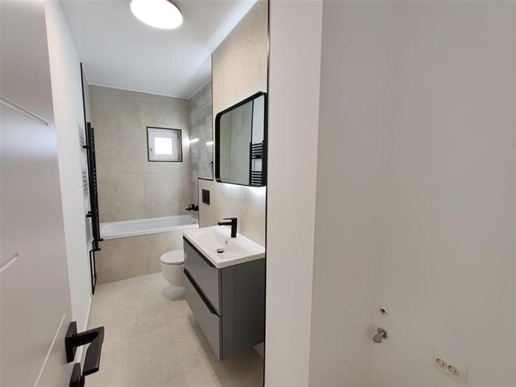 Apartament cu 2 camere decomandat în Răcădău