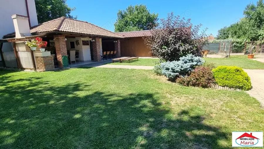 Casă cu Teren 1452 Mp în Lazuri