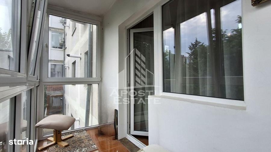 Apartament cu 2 camere semidecomandat în Micălaca
