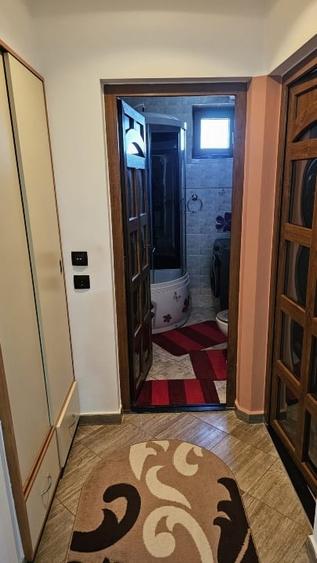 Apartament cu 5 camere decomandat, mobilat în Dumbrăveni