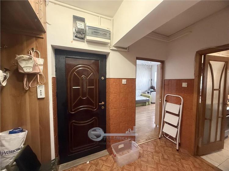 2 CAM GALATA BULEVARD, ET 1, DECOMANDAT,  2 BALCOANE - 31