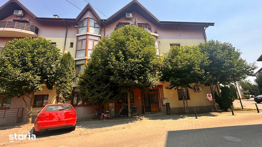 Apartament cu 4 camere în Gherăiești