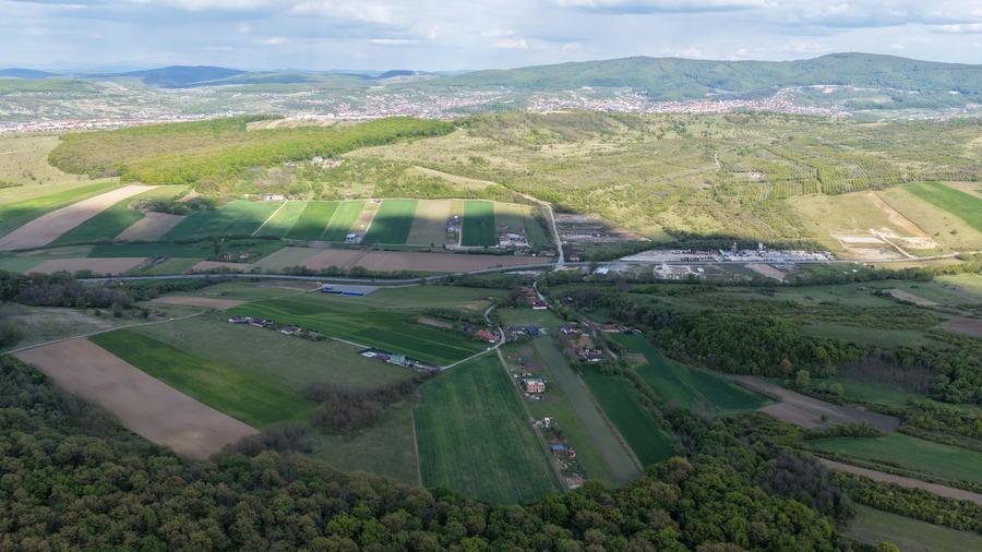 Teren Construcții intravilan de 27000 mp, în Central