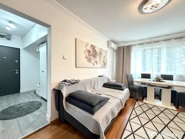 Apartament cu 3 camere semidecomandat în Cetății