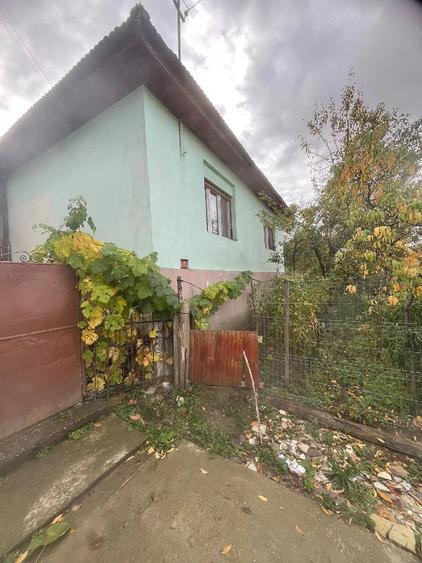 Casă cu 2 camere cu Teren 701 Mp în Dobrești