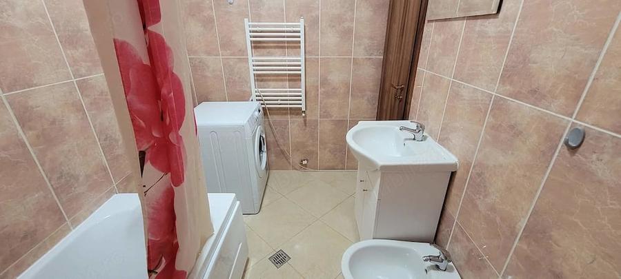 Apartament cu 2 camere semidecomandat în Exterior Vest