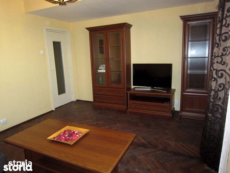 Apartament cu 3 camere în Centrul Istoric