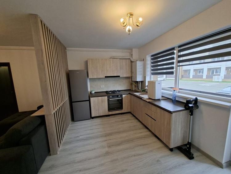 Apartament cu 2 camere semidecomandat, mobilat în Sânpetru