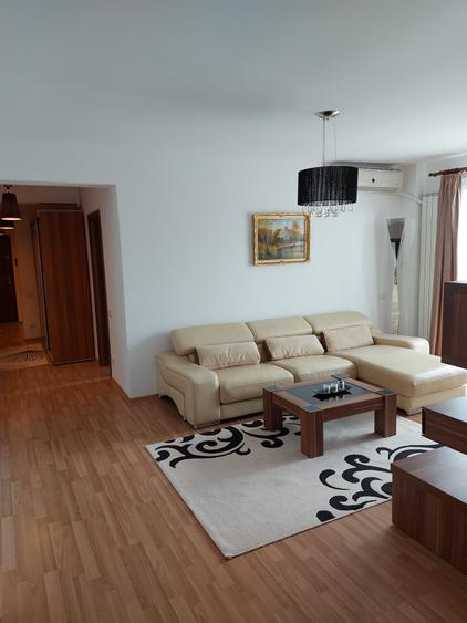 Apartament cu 4 camere decomandat în Iancu Nicolae