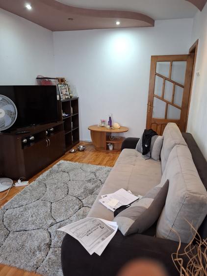 Apartament cu 2 camere semidecomandat în Tineretului
