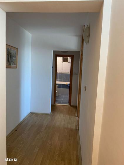 Apartament cu 3 camere în C5