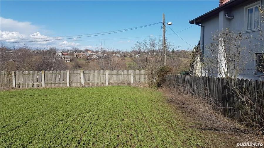 Teren de 3800 mp, în Plopșoru