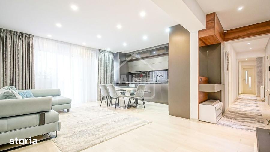 Apartament cu 4 camere decomandat în Tractorul