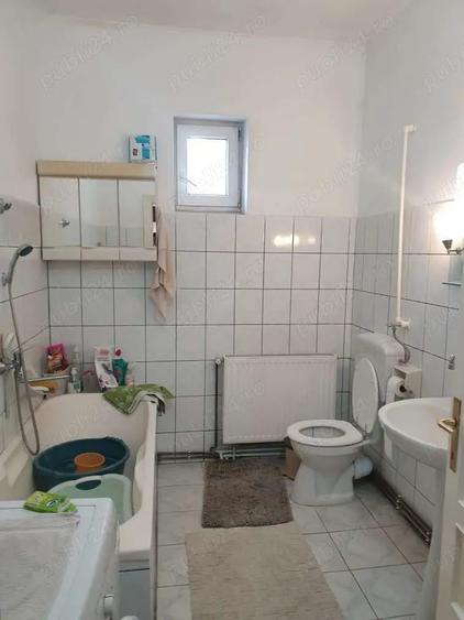 Apartament cu 4 camere decomandat în 14 Mai