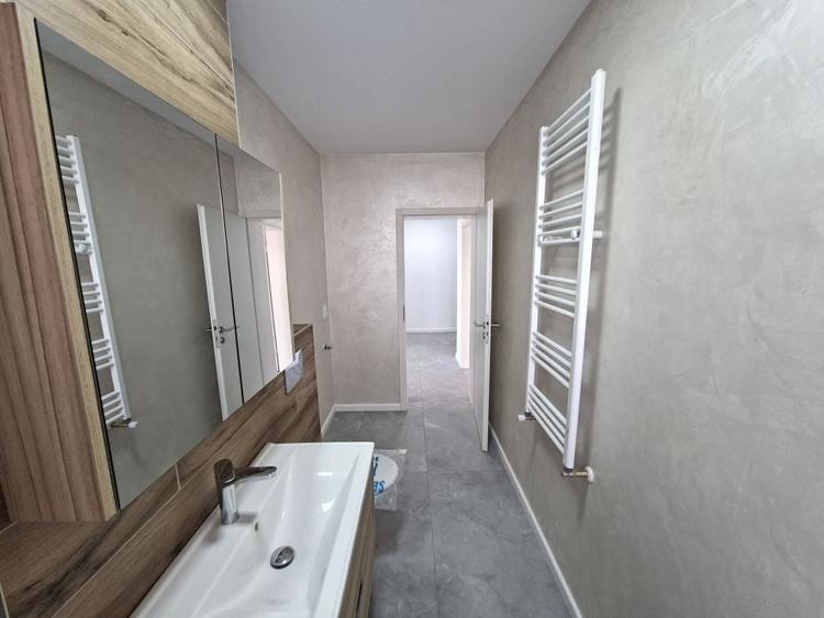 Apartament cu 2 camere decomandat în Sânpetru