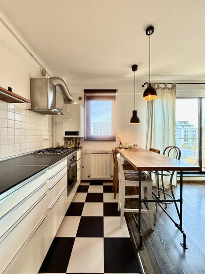 Apartament cu 3 camere semidecomandat, mobilat în Băneasa
