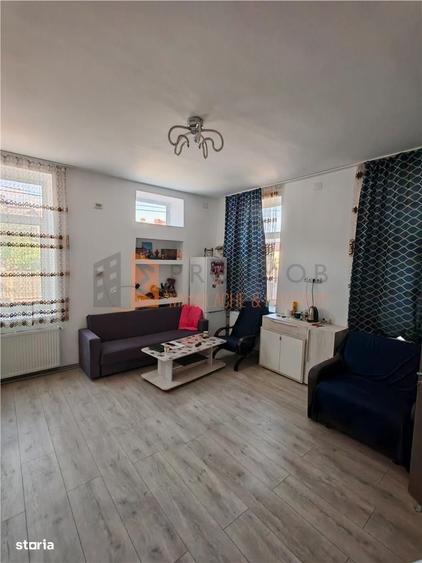 Casă cu 4 camere semidecomandat în Băceni