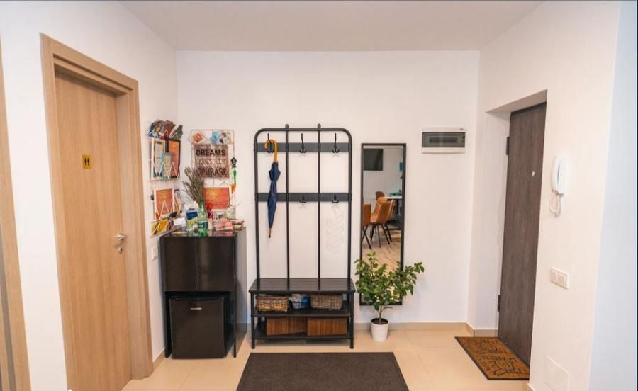 Apartament cu 2 camere semidecomandat, mobilat în Ștefan cel Mare
