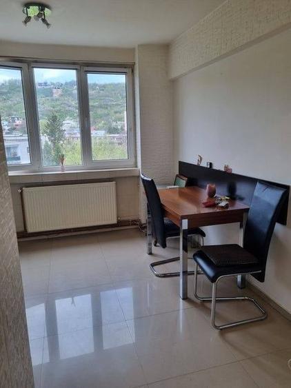 Apartament cu 3 camere, 65mp, etaj intermediar, finisat, mobilat si utilat, in Grigorescu - 6