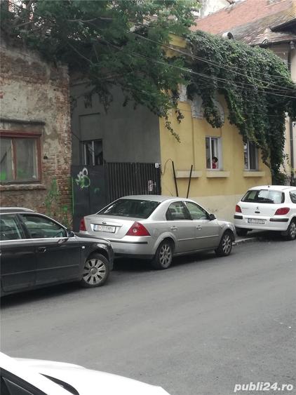Casă cu 4 camere cu Teren 185 Mp în P-ța Victoriei