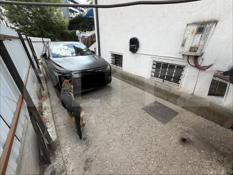 Casă individuală cu 4 camere cu Teren 336 Mp în Semicentral