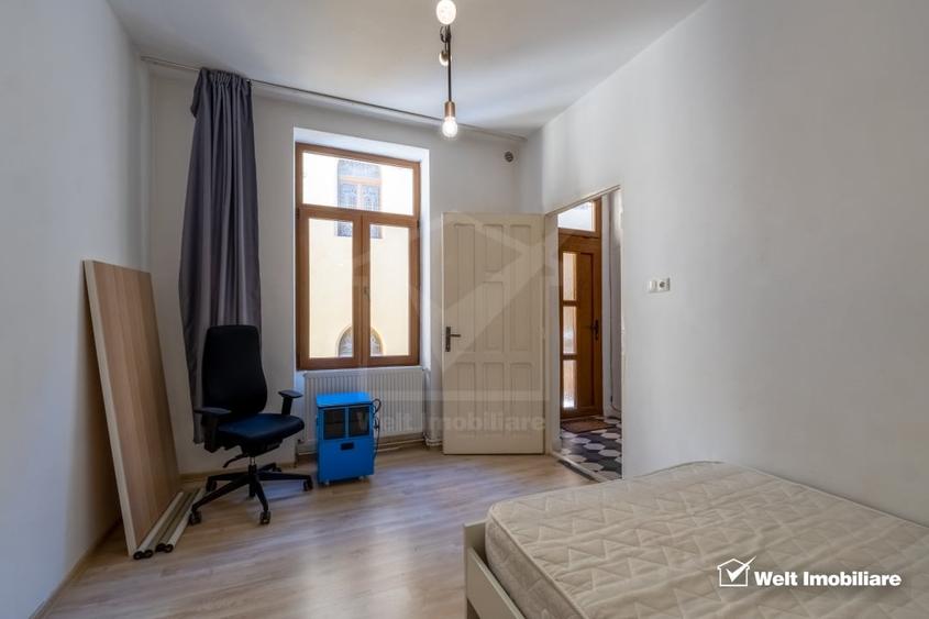 Apartament cu 3 camere semidecomandat, mobilat în Central