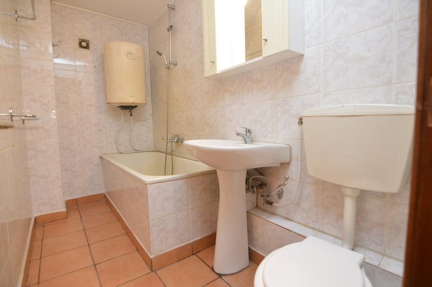 VANZARE APARTAMENT 3 CAMERE UNIRII – NERVA TRAIAN - 25
