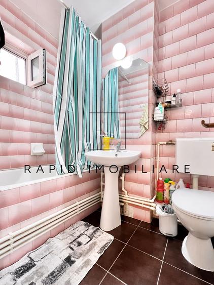 Apartament cu 3 camere decomandat în Micro 39