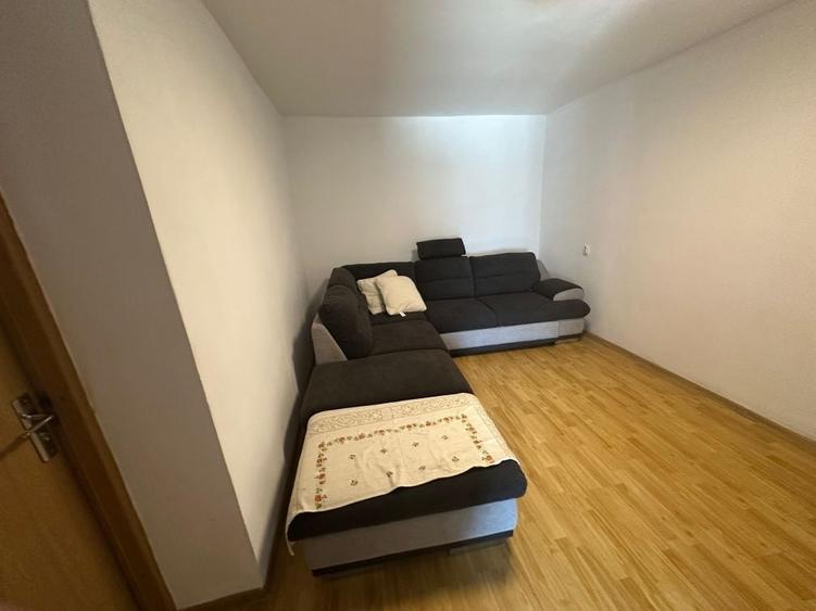 Casă cu 3 camere în Semlac