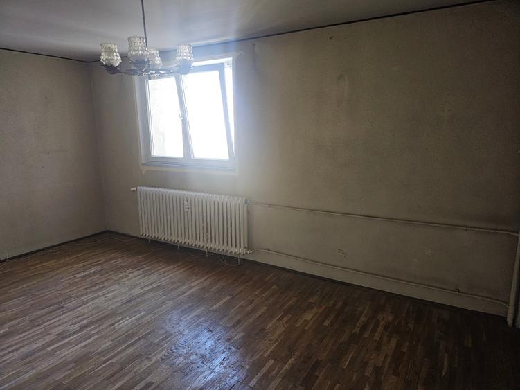 Garsonieră decomandată în Bucur Obor