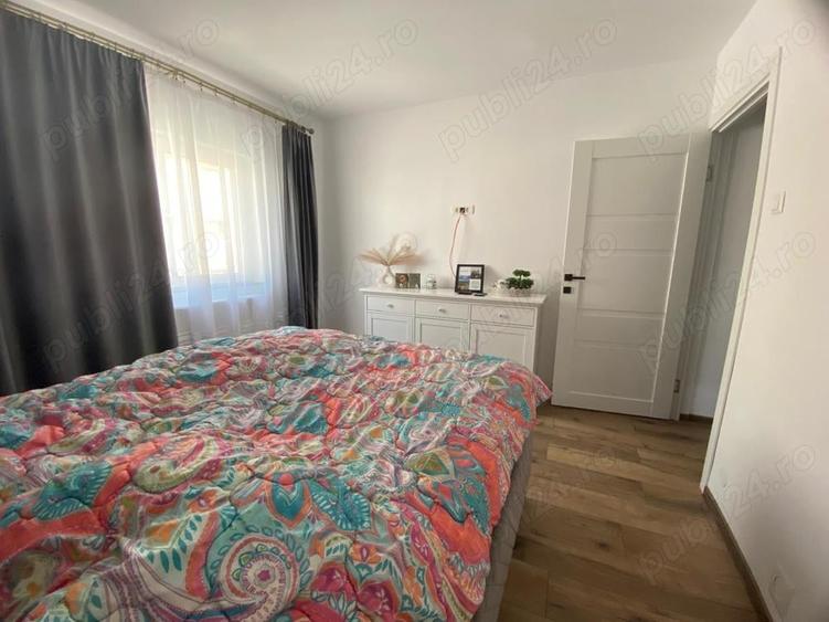 Apartament cu 4 camere decomandat în Central