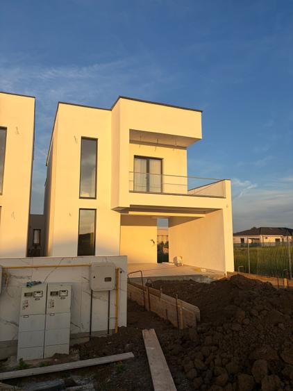 Casă cu 4 camere în Giarmata